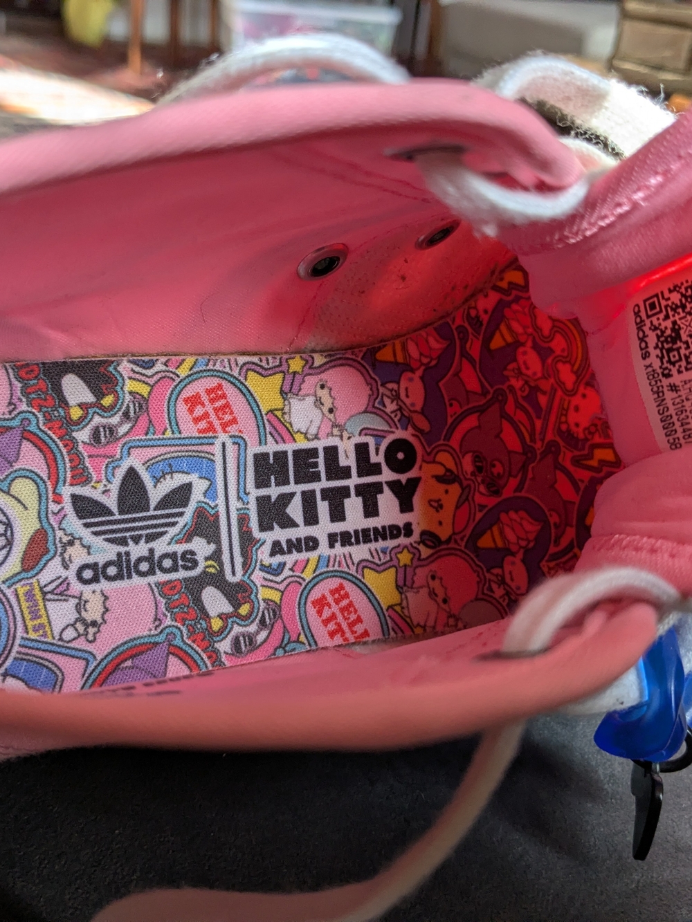 adidas Originals Hot Pink Hello Kitty Nizza High-Top Sneakers - Picture 6 of 8